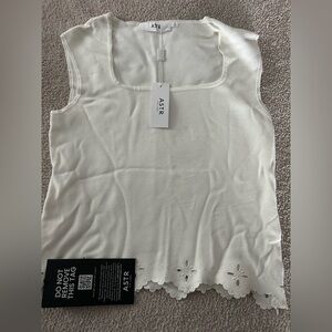 ASTR Cream Sleeveless Blouse